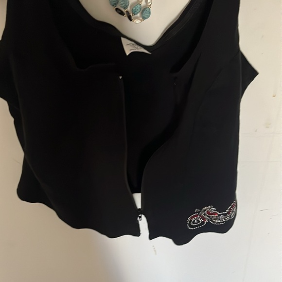 vest shirt - Picture 3 of 4